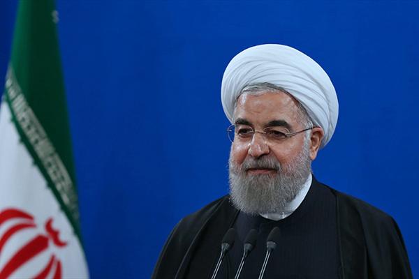 اعتراف روحانی به دخالت گسترده ایران در منطقه و تجلیل از سپاه و پاسدار سلیمانی