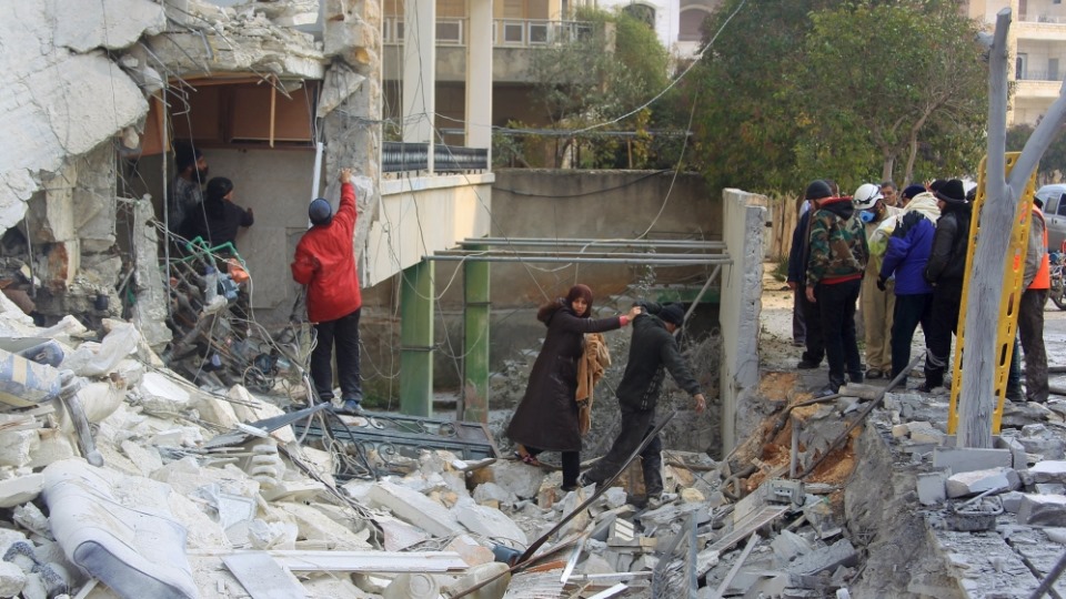 کشته و زخمی شدن 37 غیرنظامی در حملات هوایی روسیه در ادلب سوریه کشته و زخمی شدن 37 غیرنظامی در حملات هوایی روسیه در ادلب سوریه