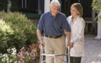 آهسته راه رفتن می تواند یکی از نشانه های آلزایمر باشد