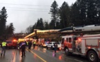سقوط قطار از روی پلی در آمریکا چندین کشته و زخمی برجای گذاشت